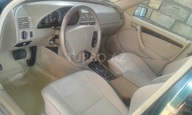 Mercedes C 180 1998, 180,000 km - 1.8 l - Beyləqan