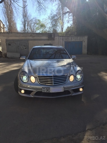 Mercedes E 320 2002, 194,000 km - 3.2 л - Bakı