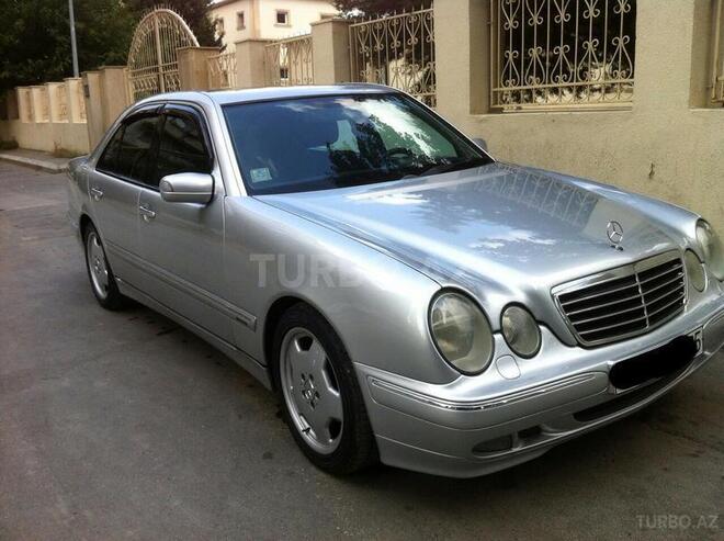 Mercedes E 240 2002, 266,500 km - 2.6 l - Bakı