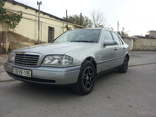 Mercedes C 200 1996, 220,000 km - 2.0 l - Bakı