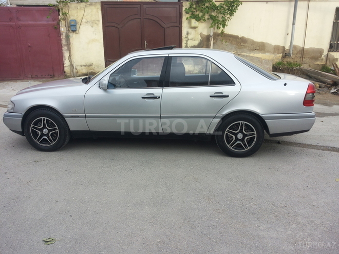 Mercedes C 200 1996, 220,000 km - 2.0 l - Bakı