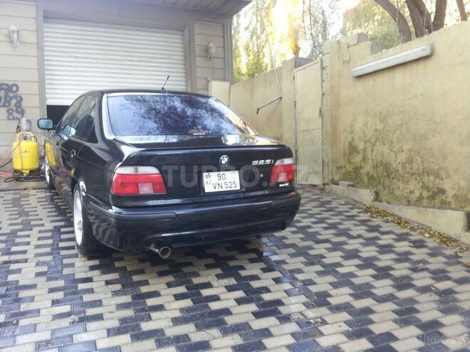 BMW 525 2000, 107,000 km - 2.5 l - Bakı