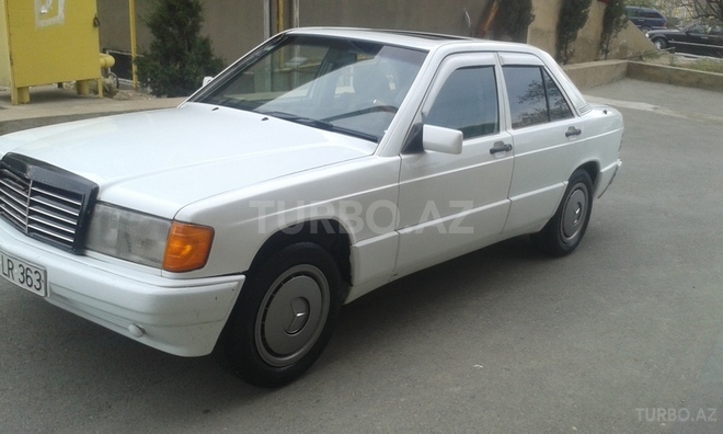 Mercedes 190 1992, 320,000 km - 2.0 l - Bakı