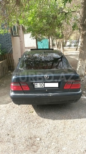 Mercedes E 200 1997, 350,000 km - 2.0 l - Sumqayıt