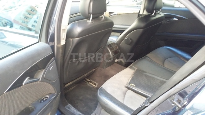 Mercedes E 220 2003, 194,000 km - 2.2 л - Bakı