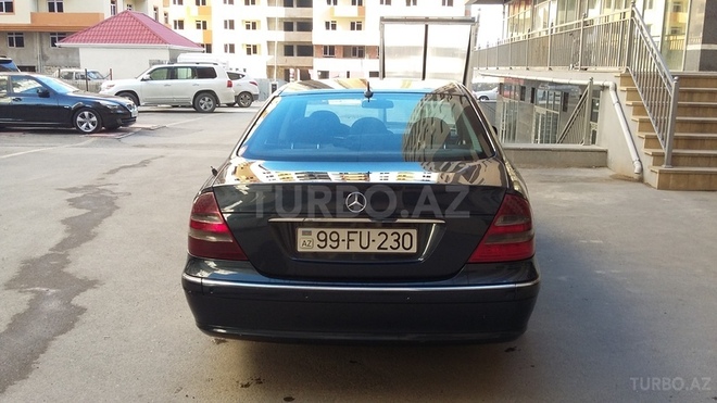 Mercedes E 220 2003, 194,000 km - 2.2 л - Bakı