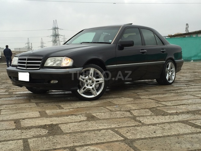 Mercedes C 240 1997, 196,500 km - 2.4 l - Bakı