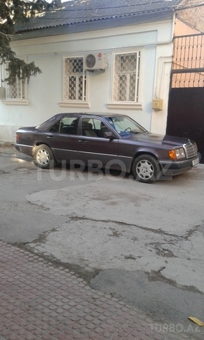 Mercedes E 200 1992, 20,000 km - 2.0 l - Bakı