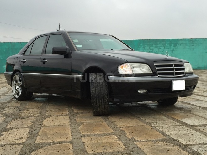 Mercedes C 240 1997, 196,500 km - 2.4 l - Bakı