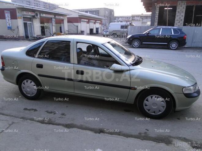 Opel Vectra 1995, 193,753 km - 1.8 l - Bakı