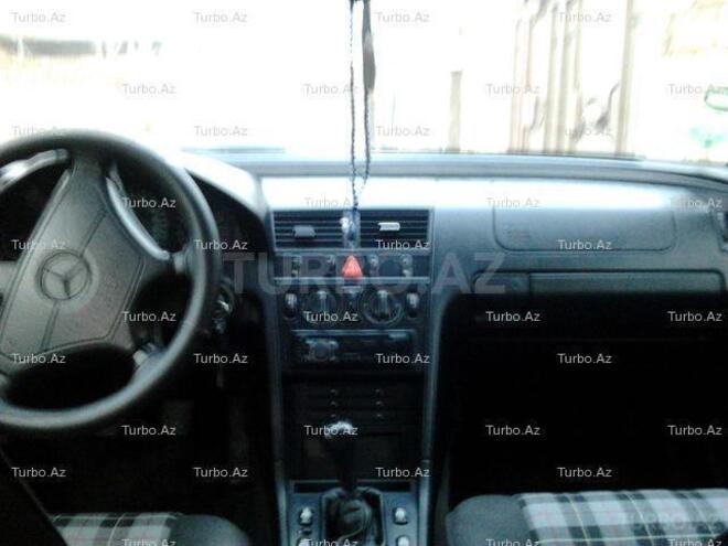 Mercedes C 220 1995, 372,000 km - 2.2 л - Bakı