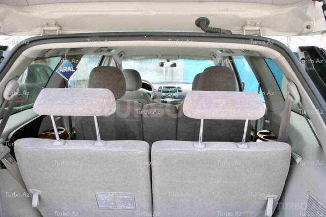 Mitsubishi Grandis 2003, 106,000 km - 2.4 l - Bakı