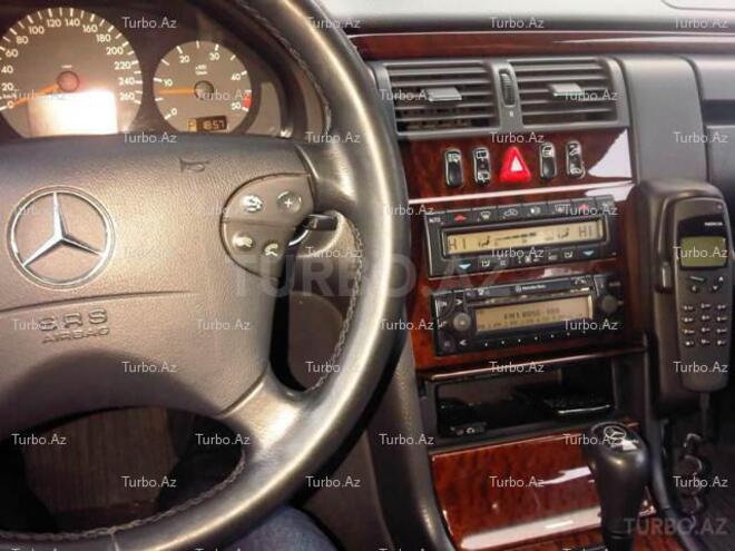 Mercedes E 270 2000, 138,000 km - 2.7 l - Bakı