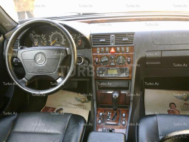 Mercedes C 230 2000, 106,000 km - 2.3 l - Bakı