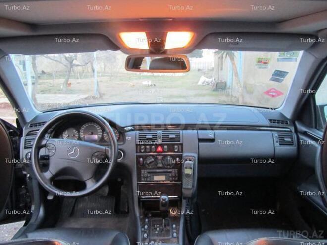 Mercedes E 320 2000, 146,000 km - 3.2 л - Bakı