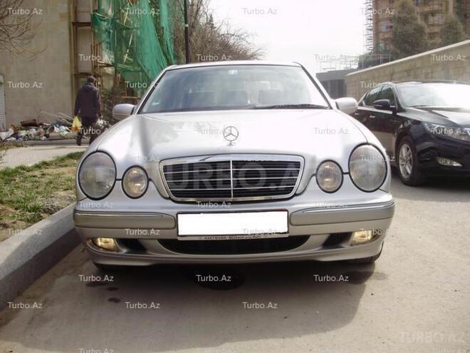 Mercedes E 240 1999, 64,500 km - 2.4 л - Bakı