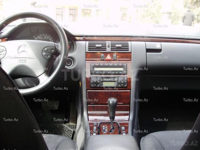 Mercedes E 240 1999, 64,500 km - 2.4 л - Bakı