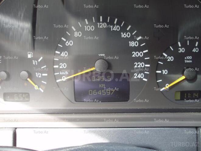 Mercedes E 240 1999, 64,500 km - 2.4 л - Bakı