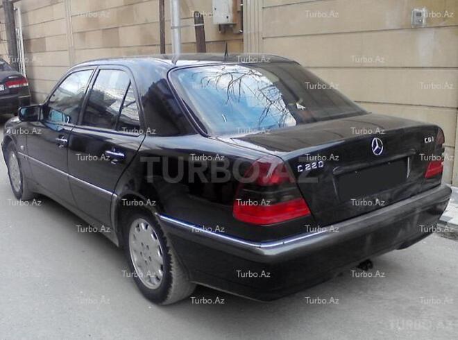 Mercedes C 220 1998, 180,000 km - 2.2 л - Bakı