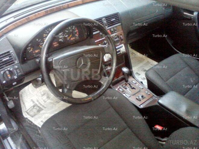 Mercedes C 220 1998, 180,000 km - 2.2 л - Bakı