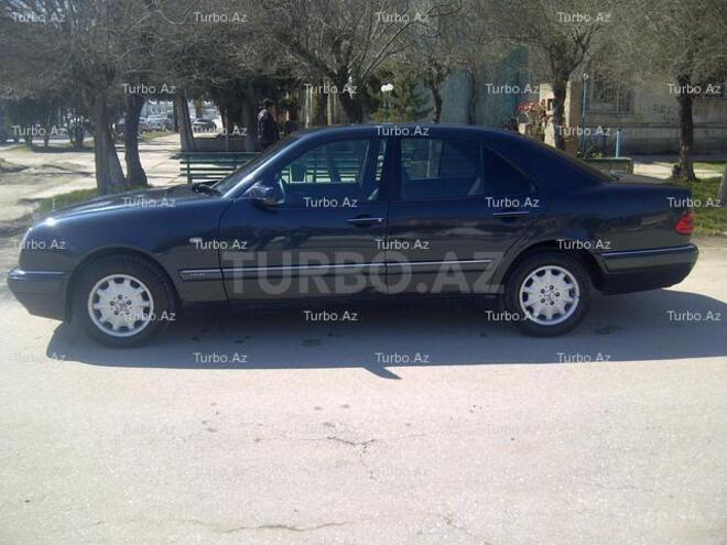 Mercedes E 230 1997, 235,000 km - 2.3 l - Bakı