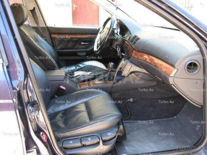 BMW 523 1999, 287,000 km - 2.5 l - Bakı