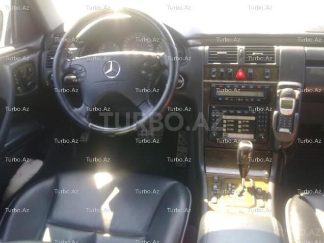 Mercedes E 320 2000, 180,000 km - 3.2 l - Bakı