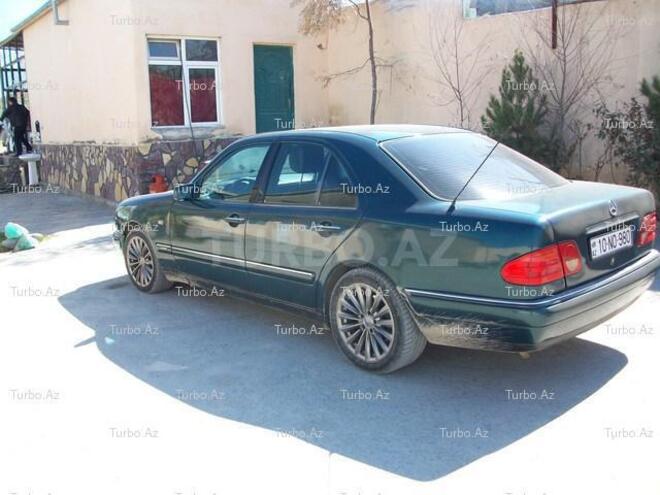Mercedes E 320 1995, 150,000 km - 3.2 l - Bakı