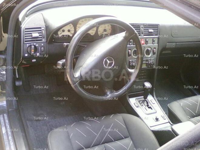 Mercedes C 220 1999, 150,000 km - 2.2 l - Bakı