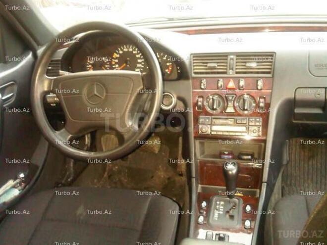 Mercedes C 220 1997, 152,000 km - 2.2 l - Bakı