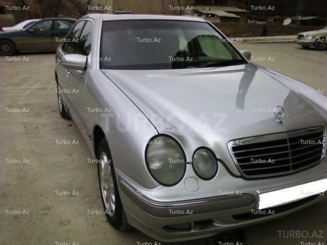 Mercedes E 280 2001, 155,000 km - 2.8 l - Bakı