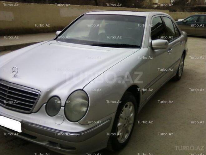 Mercedes E 280 2001, 155,000 km - 2.8 l - Bakı