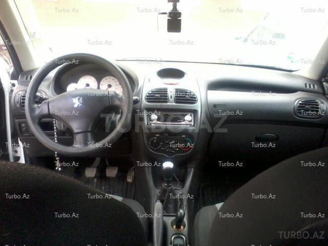 Peugeot 206 2005, 140,000 km - 1.4 л - Bakı