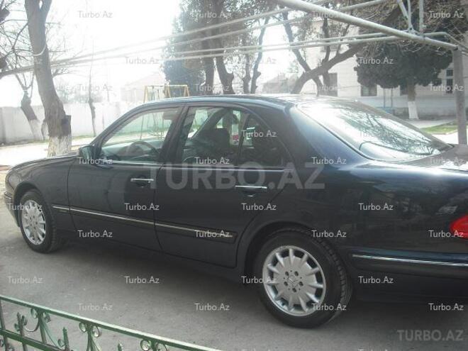 Mercedes E 240 2001, 183,000 km - 2.6 l - Bakı