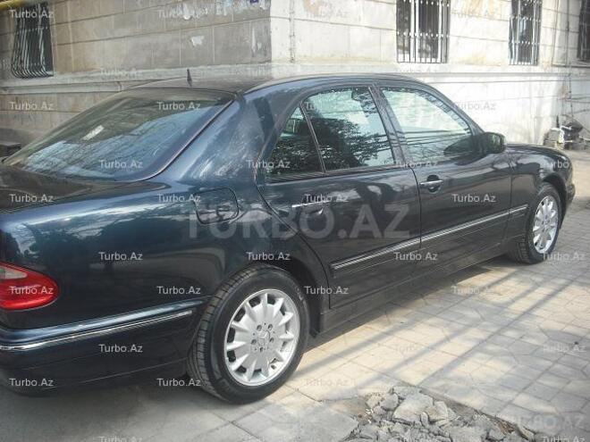 Mercedes E 240 2001, 183,000 km - 2.6 l - Bakı