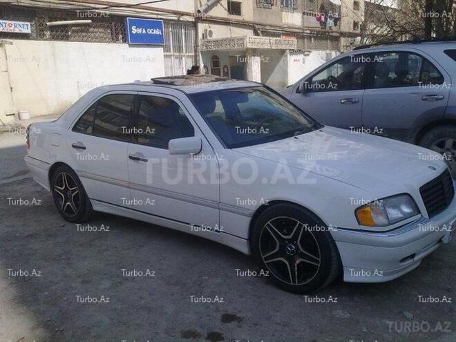 Mercedes C 230 1999, 174,000 km - 2.3 l - Bakı