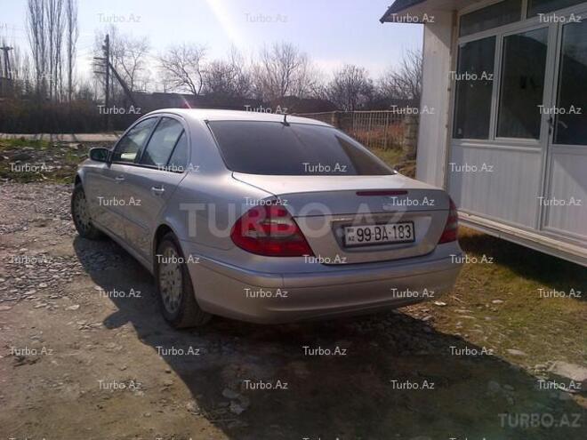 Mercedes E 220 2003, 190,000 km - 2.2 l - Bakı