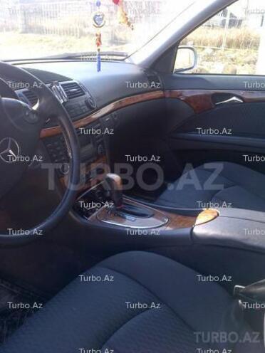 Mercedes E 220 2003, 190,000 km - 2.2 l - Bakı