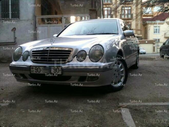 Mercedes E 280 2000, 235,000 km - 2.8 l - Bakı