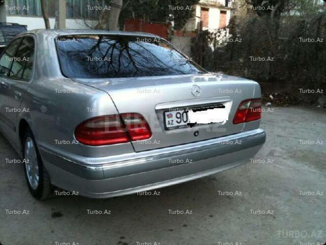Mercedes E 280 2000, 235,000 km - 2.8 l - Bakı