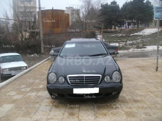 Mercedes E 220 2001, 22,000 km - 2.2 л - Bakı