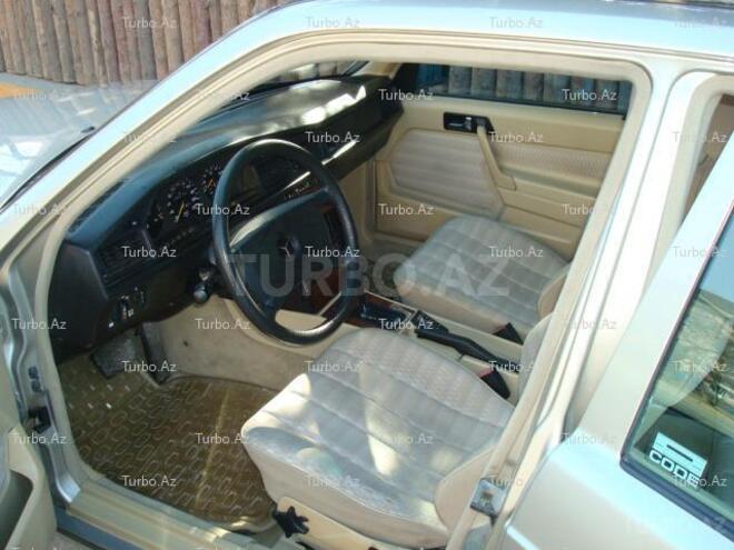 Mercedes 190 1991, 270,000 km - 2.0 l - Bakı