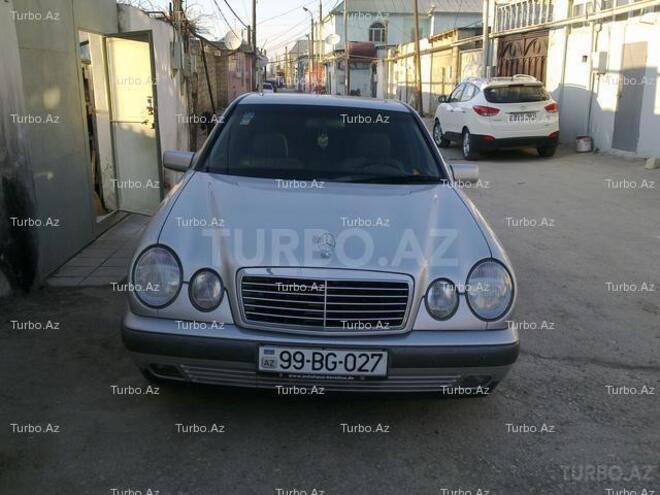 Mercedes E 220 1998, 190,000 km - 2.2 l - Bakı