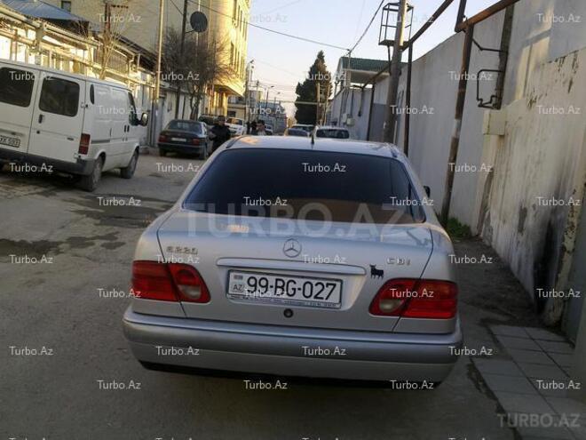 Mercedes E 220 1998, 190,000 km - 2.2 l - Bakı