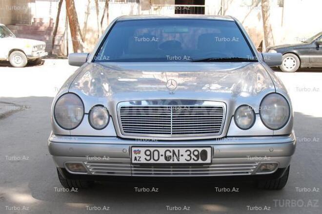 Mercedes E 240 1998, 300,000 km - 2.4 л - Bakı