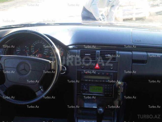 Mercedes E 280 1997, 158,789 km - 2.8 l - Bakı