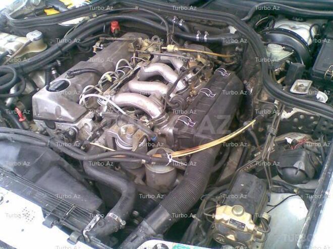 Mercedes E 250 1991, 210,000 km - 2.5 l - Bakı