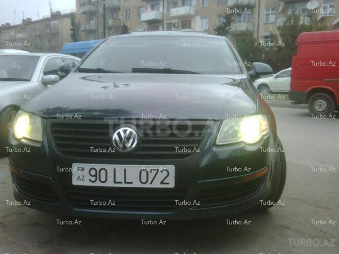 Volkswagen Passat 2005, 106,000 km - 2.0 l - Bakı