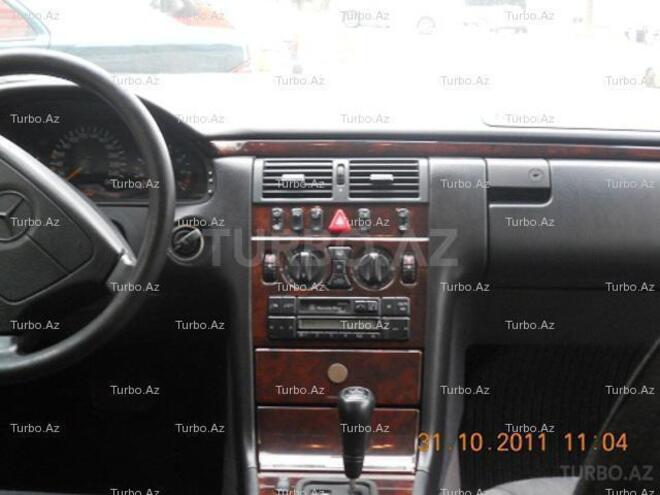 Mercedes E 280 1997, 145,000 km - 2.8 l - Bakı