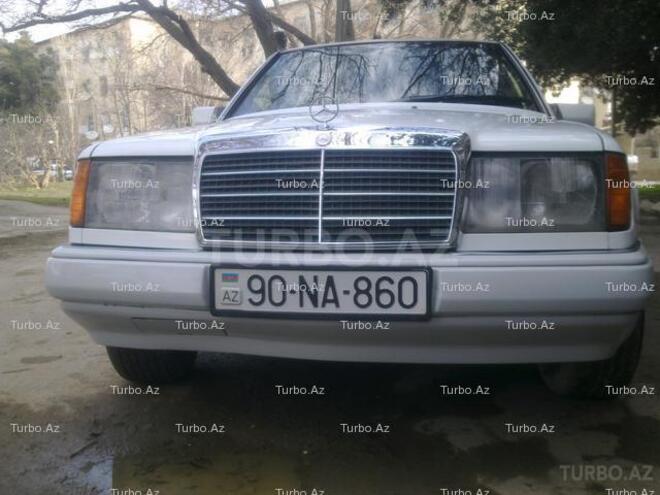 Mercedes E 250 1992, 250,000 km - 2.5 l - Bakı